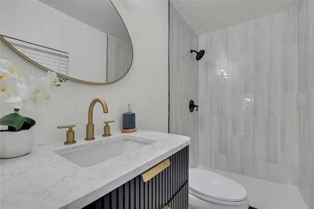 8424 STILLBROOK AVENUE, Tampa, FL 33615