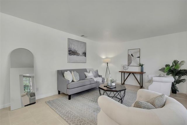 8424 STILLBROOK AVENUE, Tampa, FL 33615