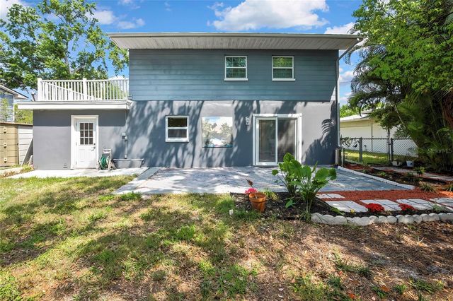 8424 STILLBROOK AVENUE, Tampa, FL 33615