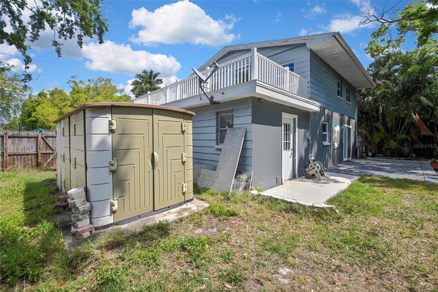 8424 STILLBROOK AVENUE, Tampa, FL 33615