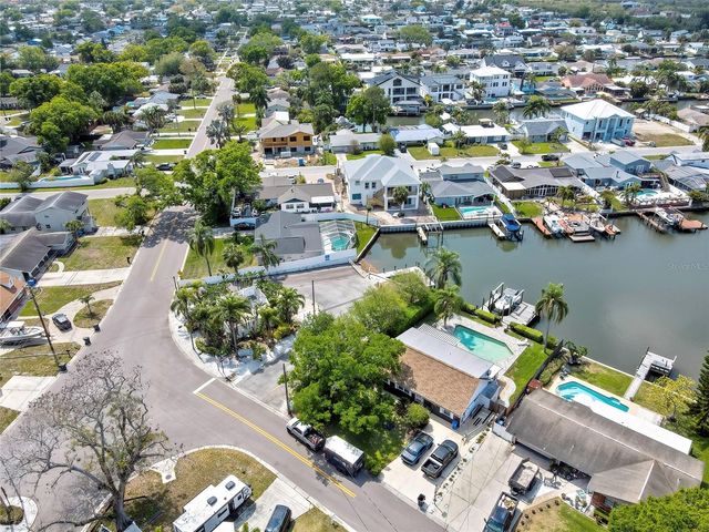 8424 STILLBROOK AVENUE, Tampa, FL 33615