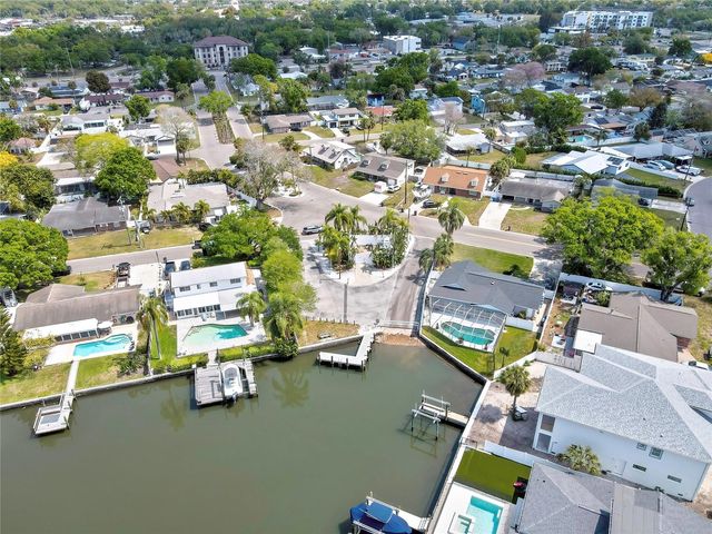 8424 STILLBROOK AVENUE, Tampa, FL 33615