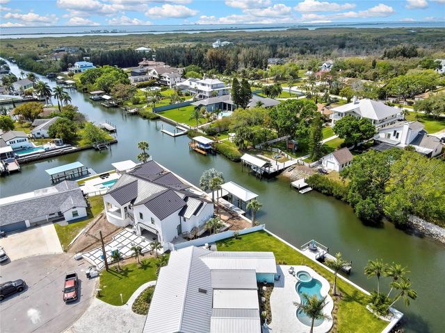 8424 STILLBROOK AVENUE, Tampa, FL 33615