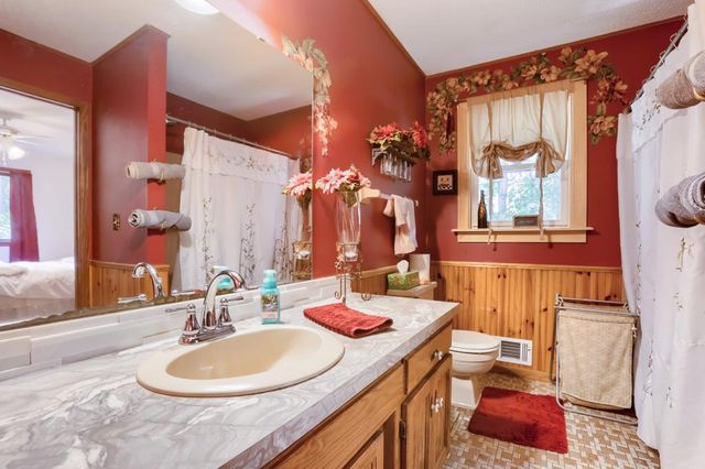 20512 7th Street NE, Cedar, MN 55011