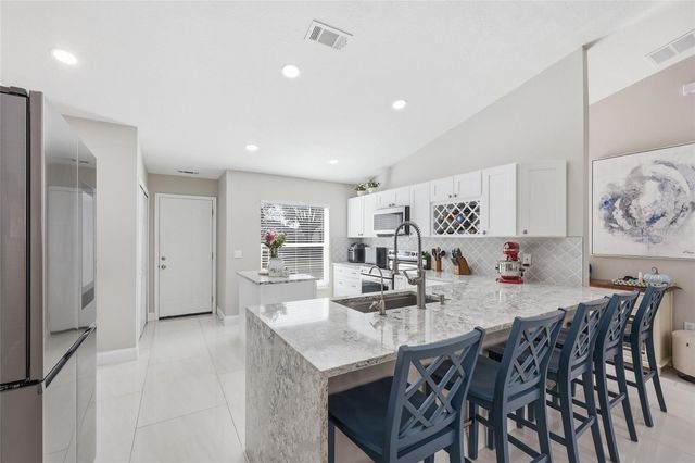 313 FOGGY CREEK ROAD, Davenport, FL 33837