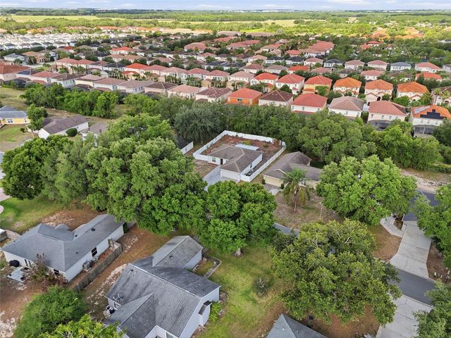 313 FOGGY CREEK ROAD, Davenport, FL 33837