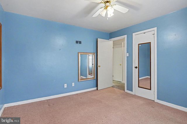 5113 EARL DR, Harrisburg, PA 17112