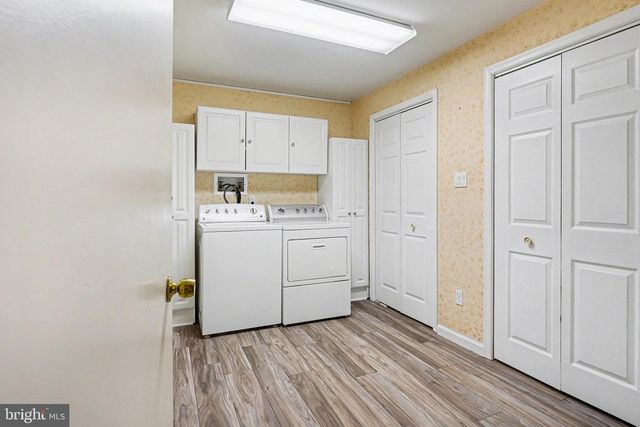 5113 EARL DR, Harrisburg, PA 17112