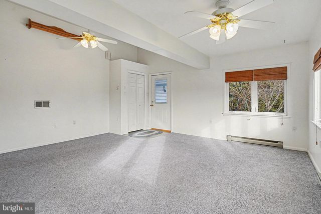 5113 EARL DR, Harrisburg, PA 17112