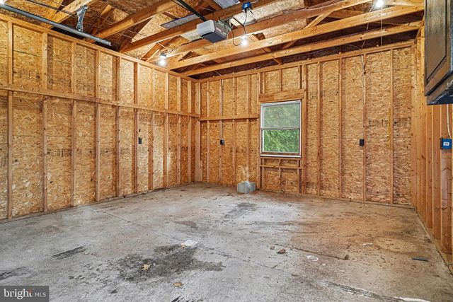 5113 EARL DR, Harrisburg, PA 17112