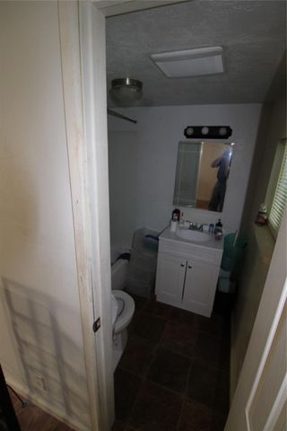 300 Yancey Big Drink, Shepherd, TX 77371