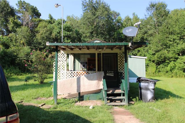 300 Yancey Big Drink, Shepherd, TX 77371