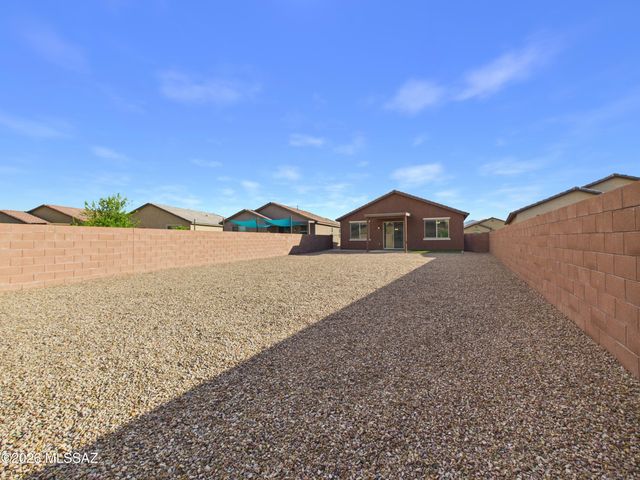 5560 W Tumacacori Trail, Tucson, AZ 85742