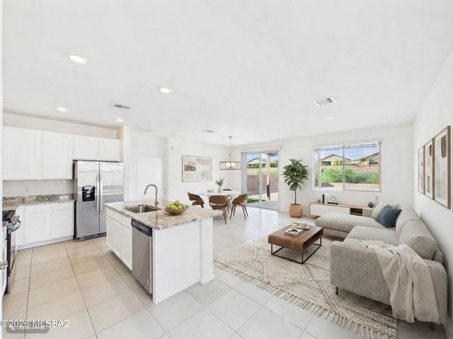 5560 W Tumacacori Trail, Tucson, AZ 85742