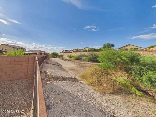 5560 W Tumacacori Trail, Tucson, AZ 85742