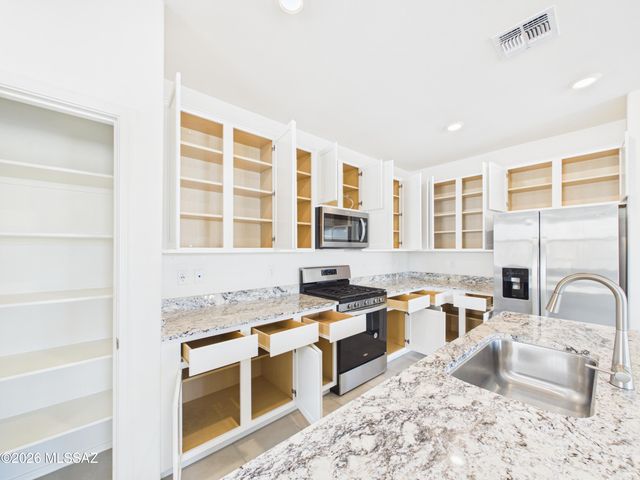 5560 W Tumacacori Trail, Tucson, AZ 85742