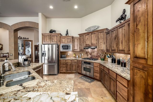 45039 N 20TH Street, New River, AZ 85087