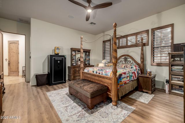 45039 N 20TH Street, New River, AZ 85087