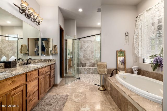 45039 N 20TH Street, New River, AZ 85087