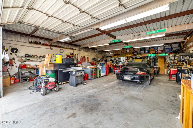 45039 N 20TH Street, New River, AZ 85087