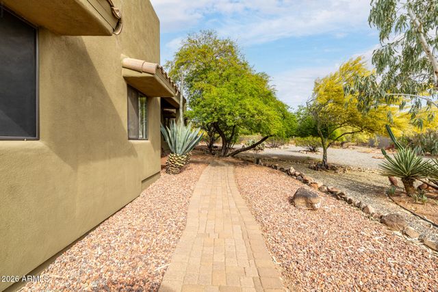 45039 N 20TH Street, New River, AZ 85087