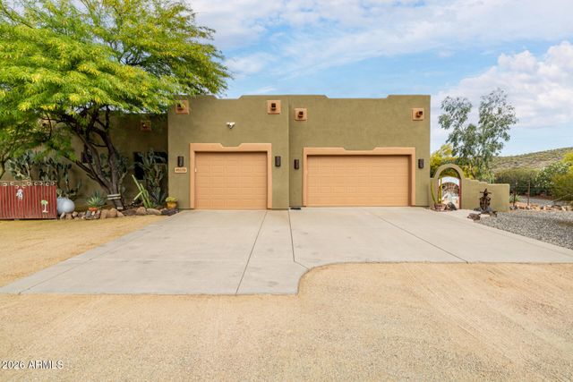 45039 N 20TH Street, New River, AZ 85087