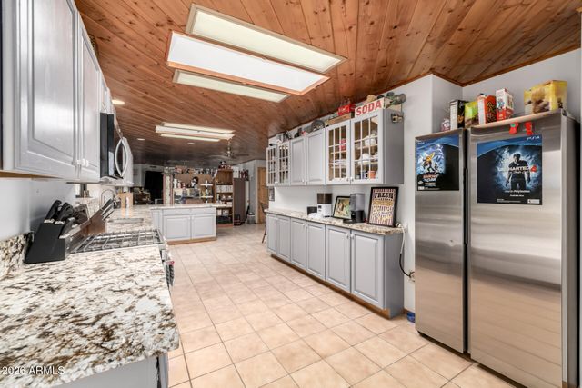 45039 N 20TH Street, New River, AZ 85087