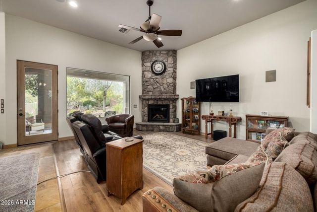 45039 N 20TH Street, New River, AZ 85087
