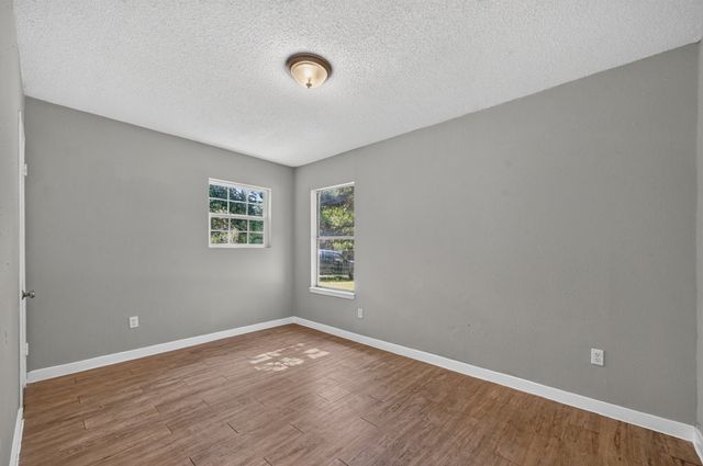 8323 Lapanto Lane, Dallas, TX 75227