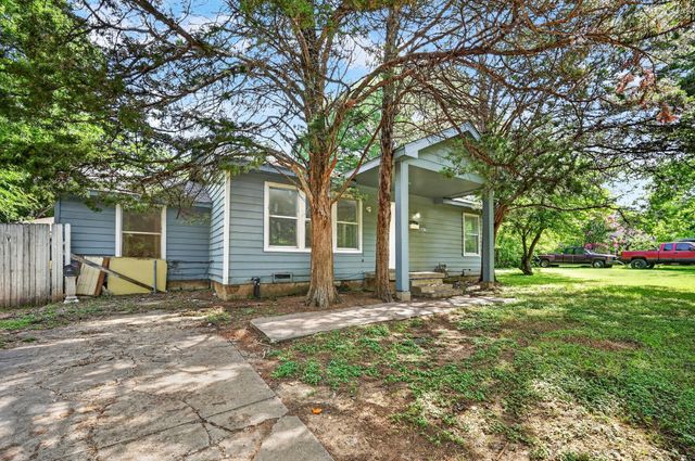 8323 Lapanto Lane, Dallas, TX 75227