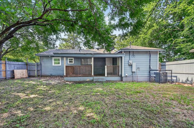 8323 Lapanto Lane, Dallas, TX 75227