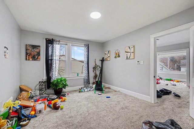 3835 Vine Street, Cincinnati, OH 45217