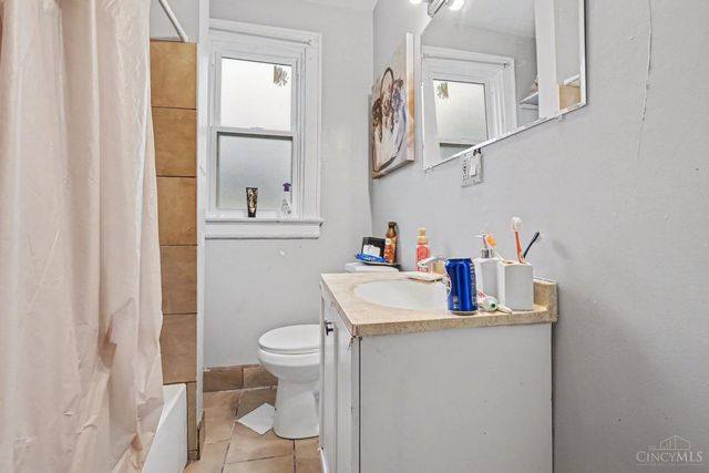 3835 Vine Street, Cincinnati, OH 45217