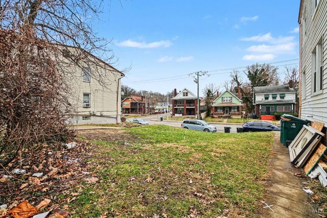 3835 Vine Street, Cincinnati, OH 45217