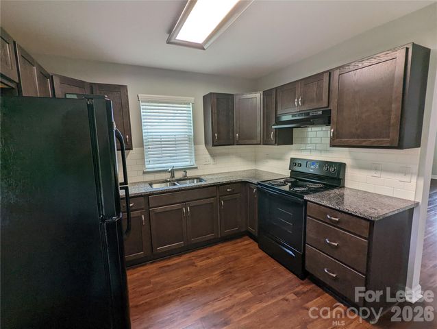 128 Mackwood Drive, Mooresville, NC 28115