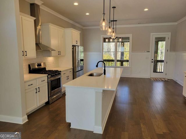 222 Napa Drive, Woodstock, GA 30188