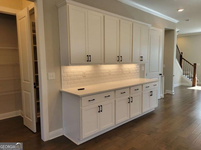 222 Napa Drive, Woodstock, GA 30188