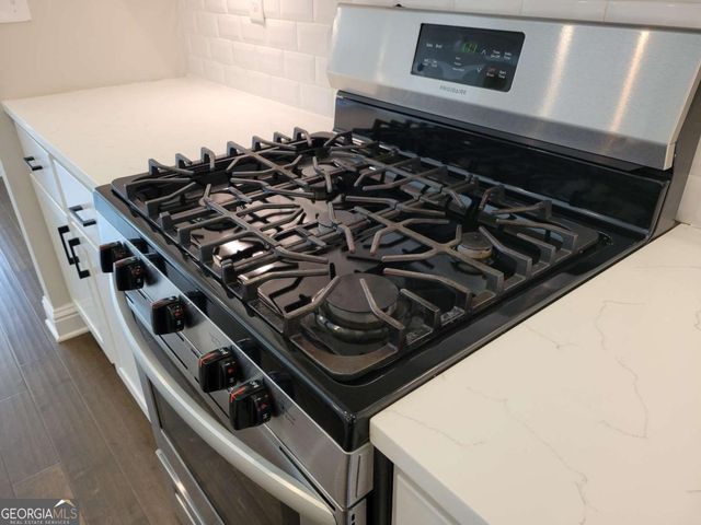 222 Napa Drive, Woodstock, GA 30188