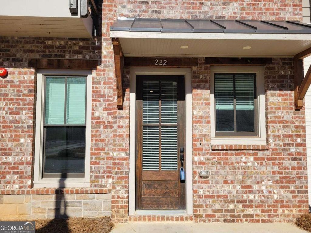 222 Napa Drive, Woodstock, GA 30188