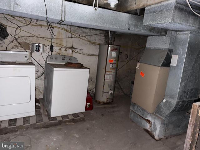 1410 PENNINGTON RD, Trenton, NJ 08618