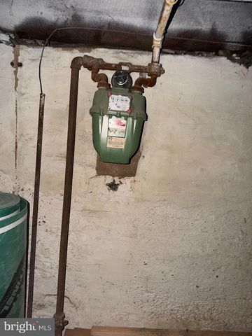 1410 PENNINGTON RD, Trenton, NJ 08618