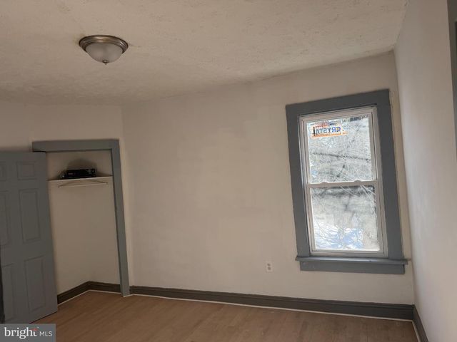 1410 PENNINGTON RD, Trenton, NJ 08618