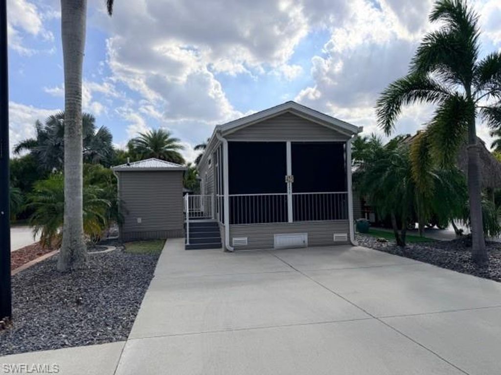 5471 Cypress Trail Resort CIR, FORT MYERS, FL 33905 — exterior