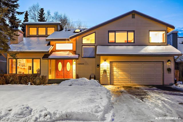 12820 Cumberland Circle, Anchorage, AK 99516