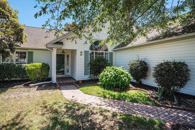 1611 Montclair Dr., Myrtle Beach, SC 29575