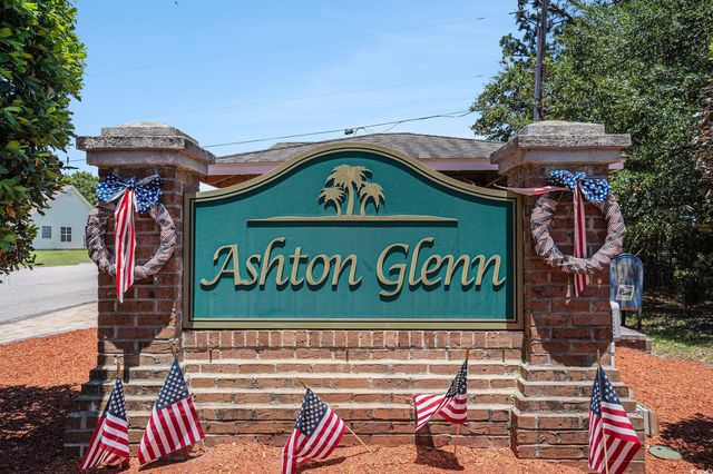 1611 Montclair Dr., Myrtle Beach, SC 29575