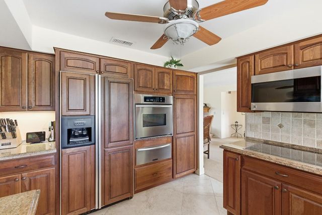 5081 SE Burning Tree Circle, Stuart, FL 34997