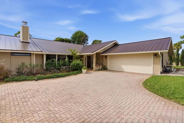 5081 SE Burning Tree Circle, Stuart, FL 34997