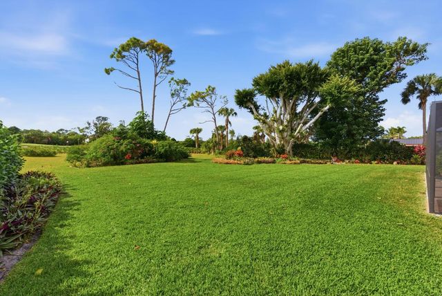 5081 SE Burning Tree Circle, Stuart, FL 34997