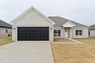 11 River Cliff Drive, Mayflower, AR 72106